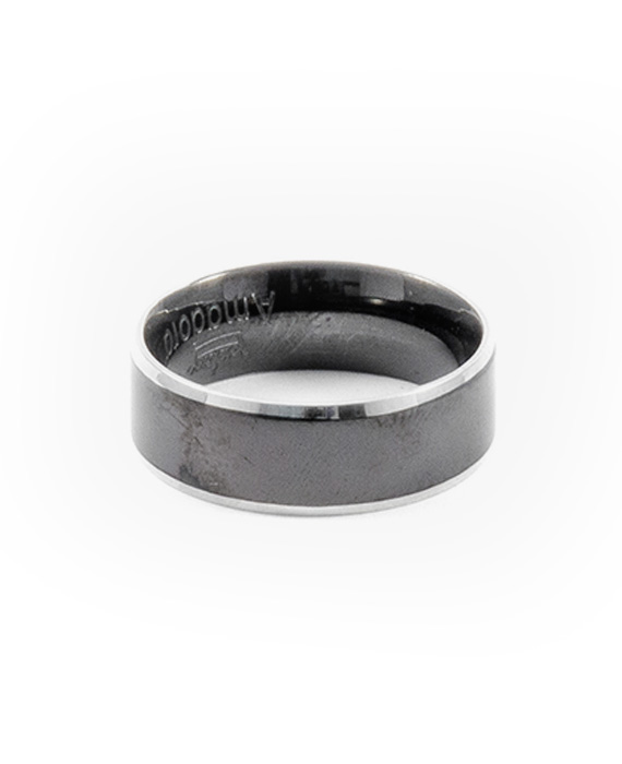 Minimalistický čierny prsteň z chirurgickej ocele lesklý C036