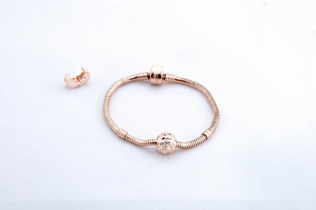 Náramok rose gold s hadím vzorom E013-25