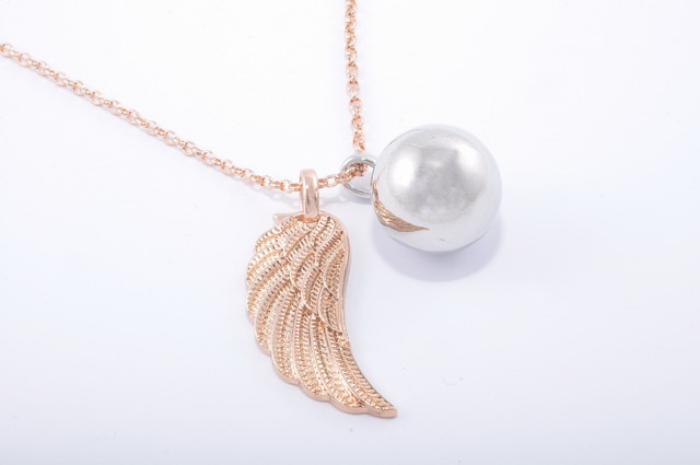 Náhrdelník s anjelským krídlom rose gold G099-2S
