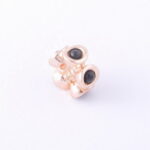 Prívesok – tenký s čiernymi perličkami rose gold G128-2B
